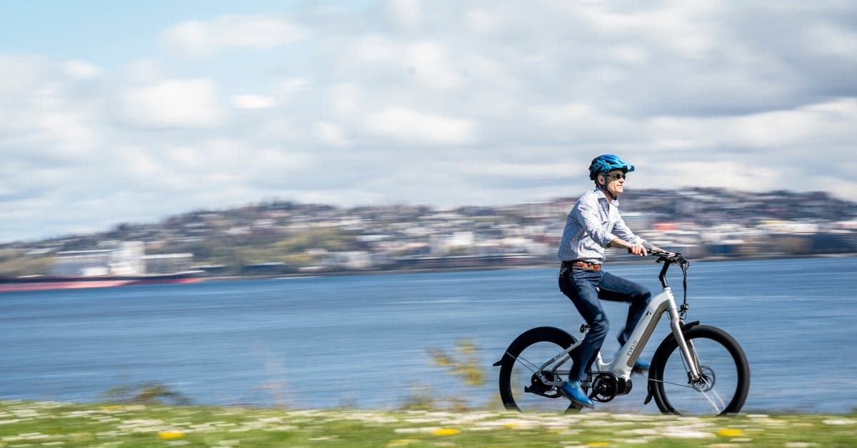 Cover Image for Electric Bikes Explained: The Trend Changing Daily Life